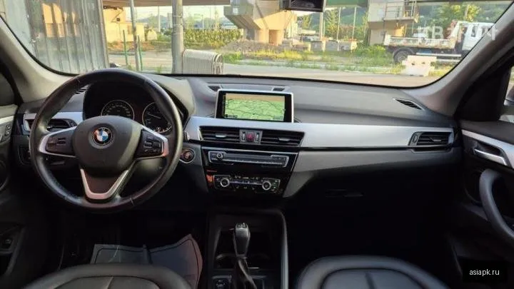 BMW X1 6
