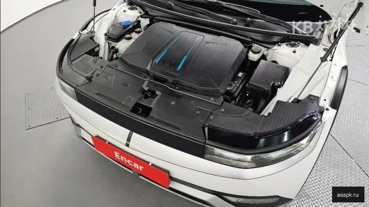 Hyundai Ioniq 5 6