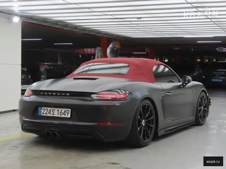 Porsche Boxster 4