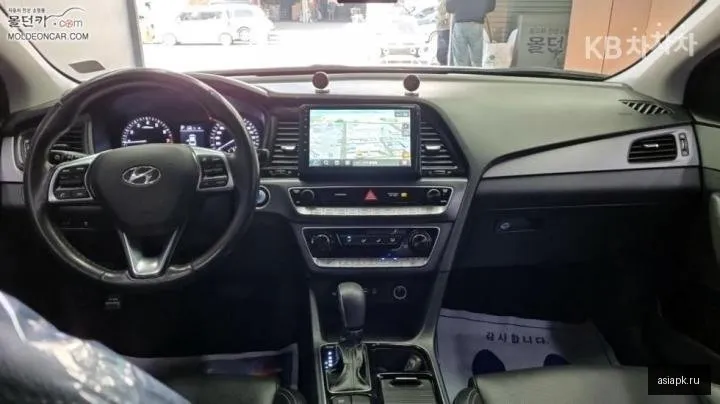 Hyundai Sonata 5