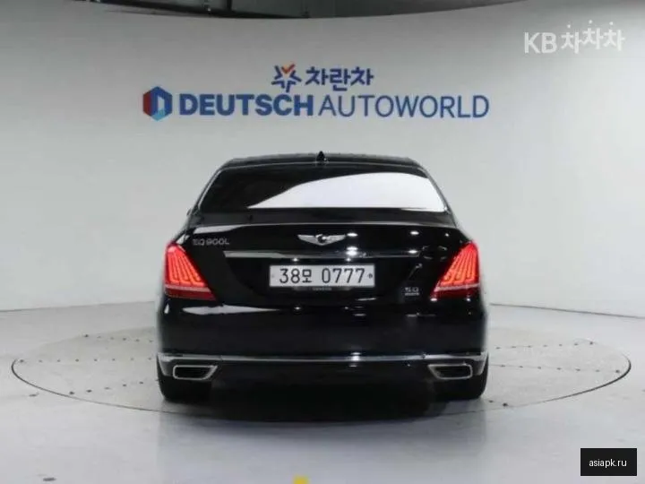 Genesis G90 4