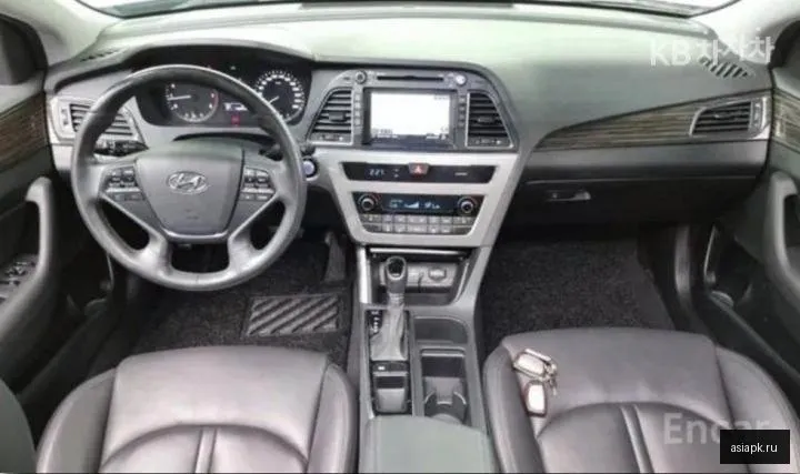 Hyundai Sonata 5