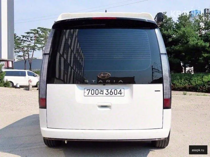 Hyundai Staria 4