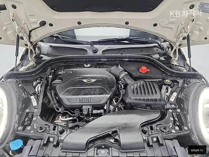 MINI Hatch 5