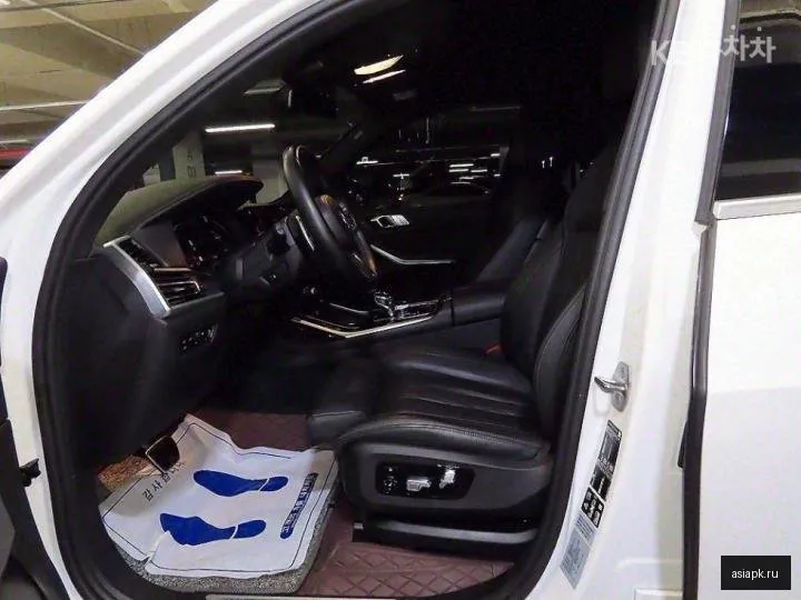 BMW X7 6