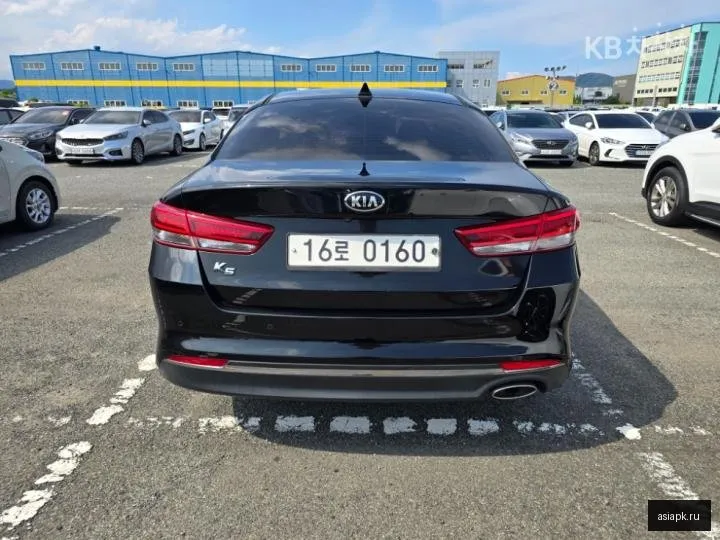 Kia K5 3