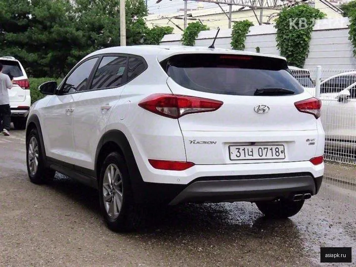 Hyundai Tucson 4