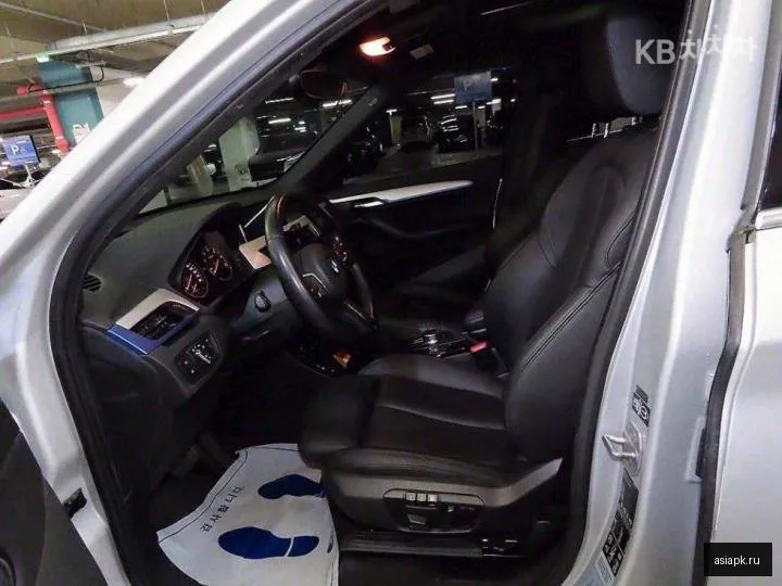 BMW X1 6