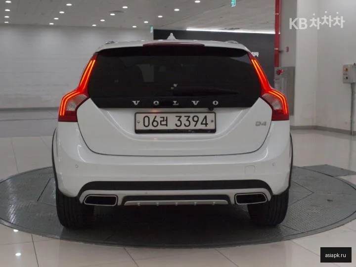 Volvo V60 3