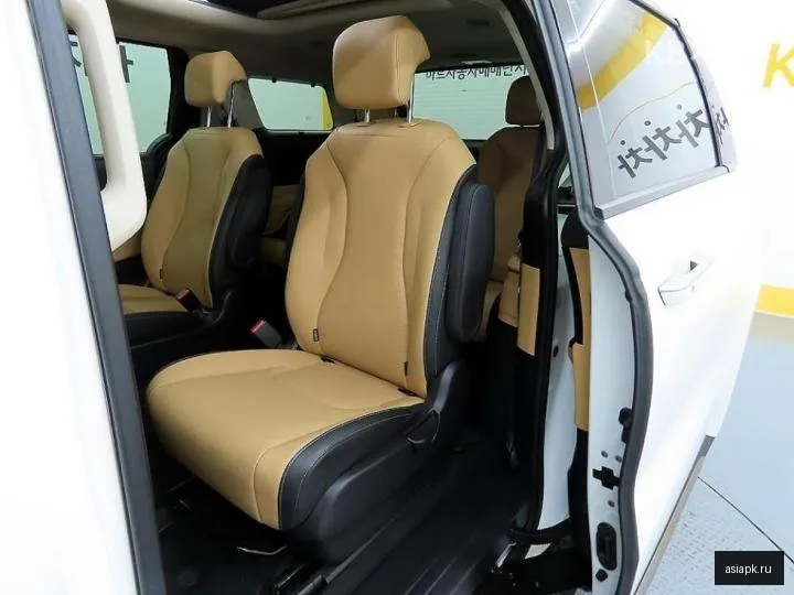 Kia Carnival 6