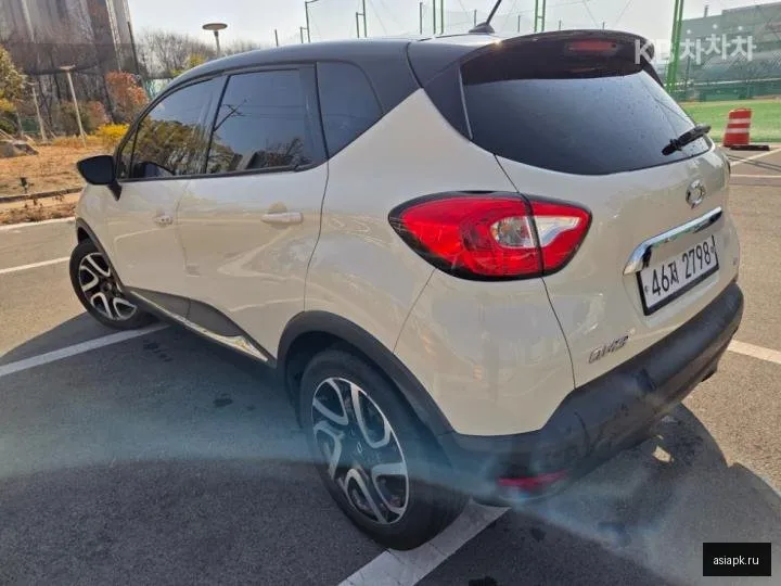 Renault Captur 5