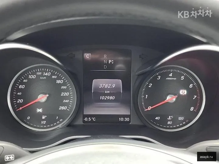 Mercedes-Benz C-Class 6