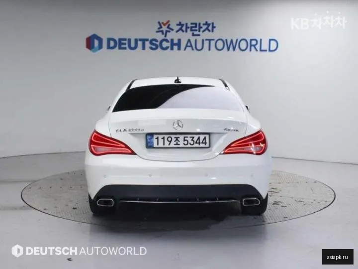 Mercedes-Benz CLA-Class 4