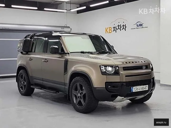 Land Rover Defender 4