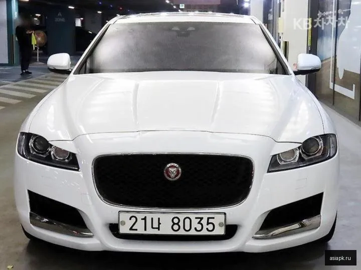 Jaguar XF 2