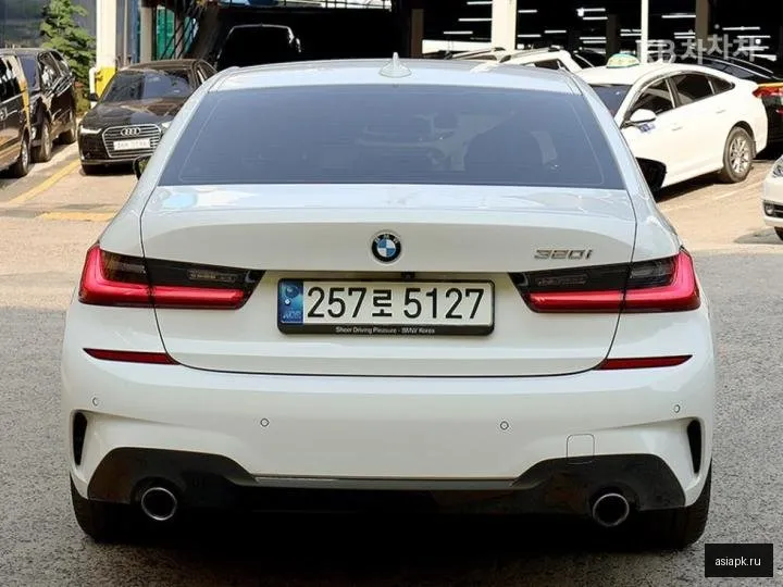 BMW 3-Series 3