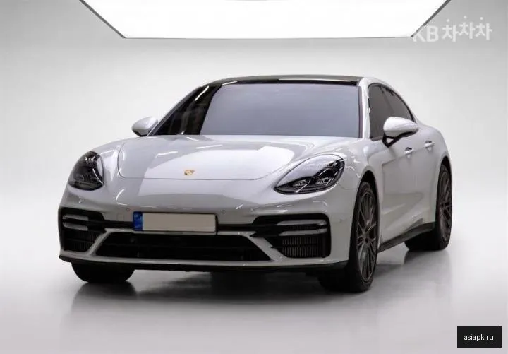 Porsche Panamera 4