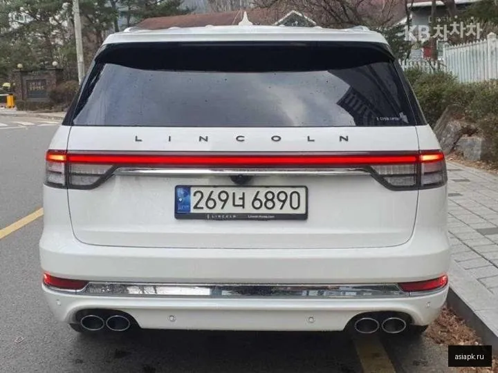 Lincoln Aviator 4