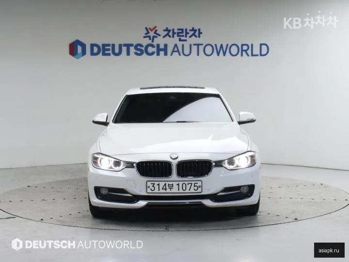 BMW 3-Series 2