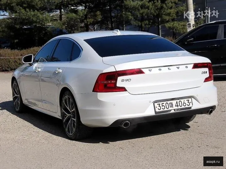 Volvo S90 3