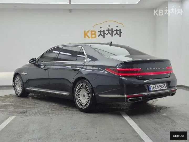 Genesis G90 3