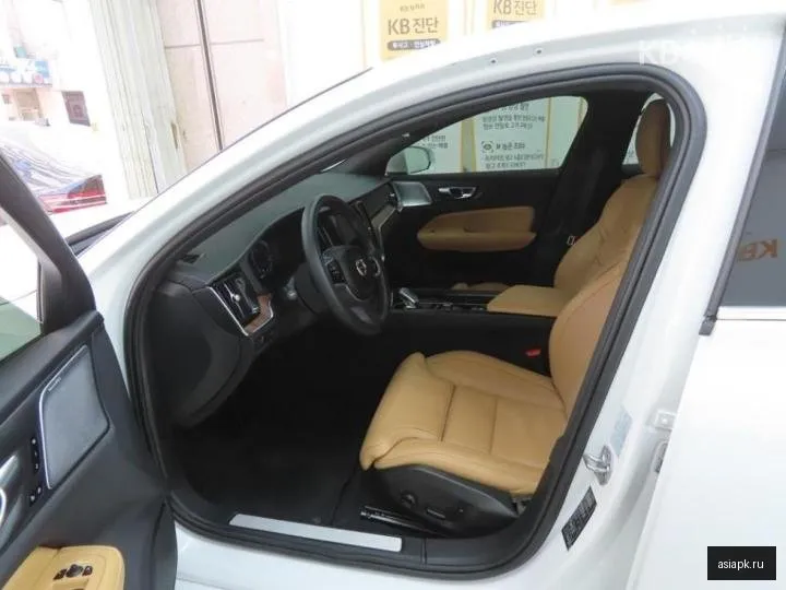 Volvo S60 5