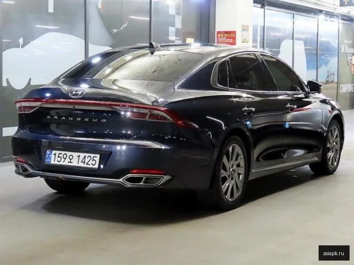 Hyundai Grandeur 4