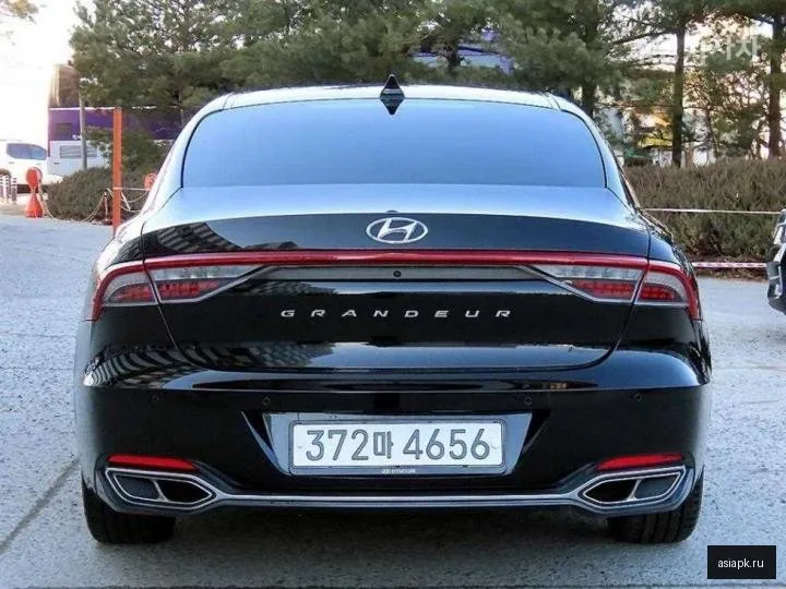 Hyundai Grandeur 4