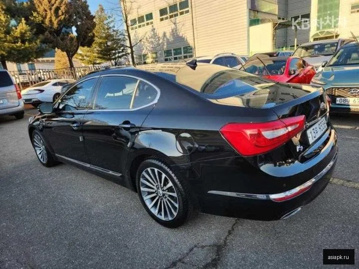 Kia K7 3