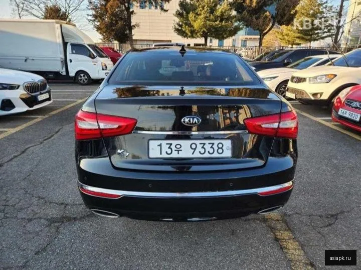 Kia K7 4