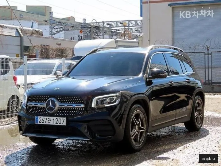 Mercedes-Benz GLB-Class 2