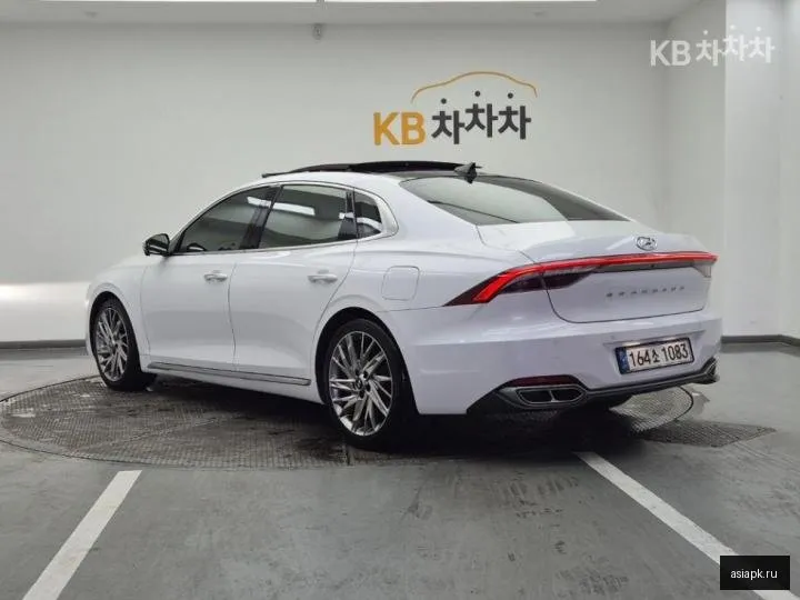 Hyundai Grandeur 3