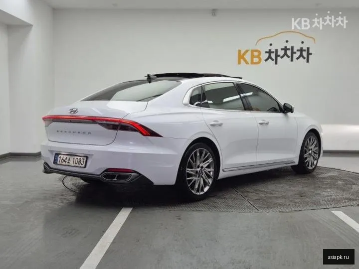 Hyundai Grandeur 4