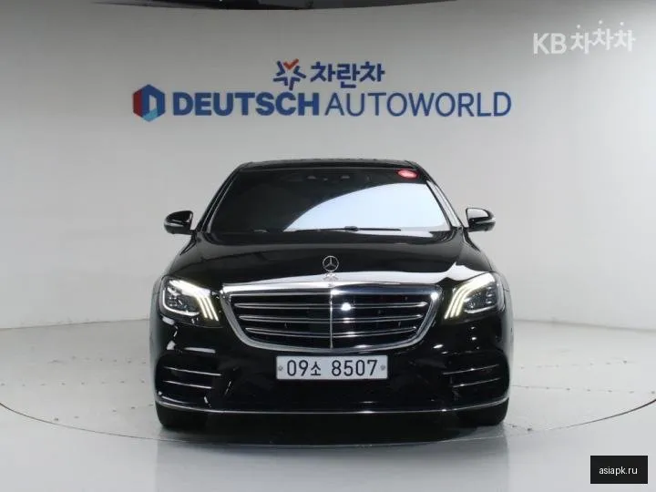 Mercedes-Benz S-Class 3