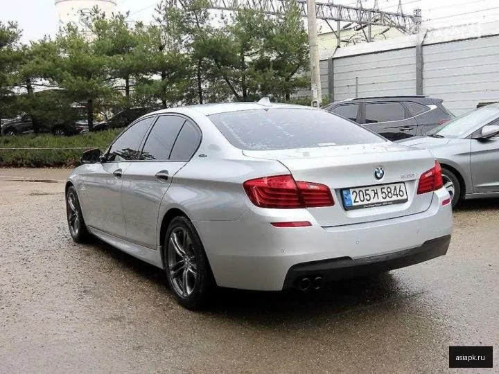 BMW 5-Series 3