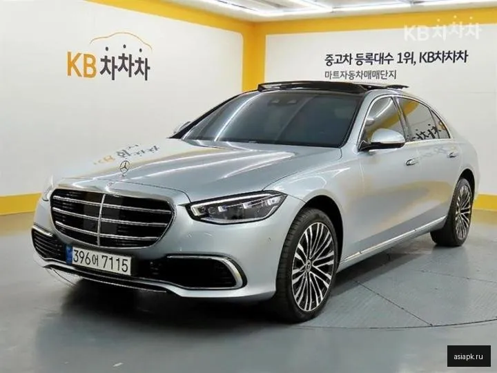 Mercedes-Benz S-Class 3