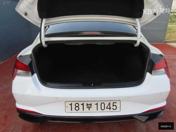 Hyundai Avante 5