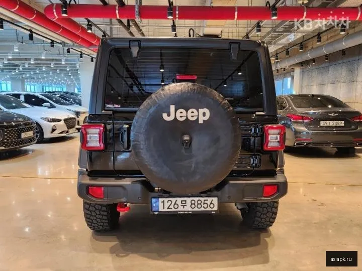 Jeep Wrangler 5