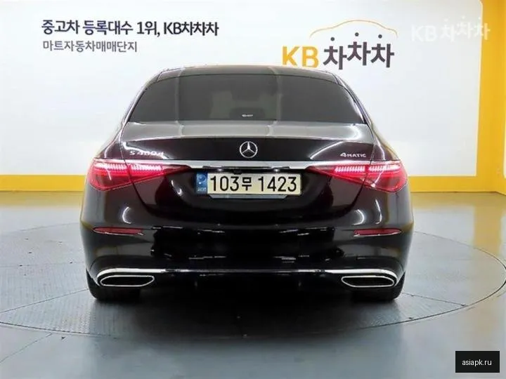 Mercedes-Benz S-Class 3