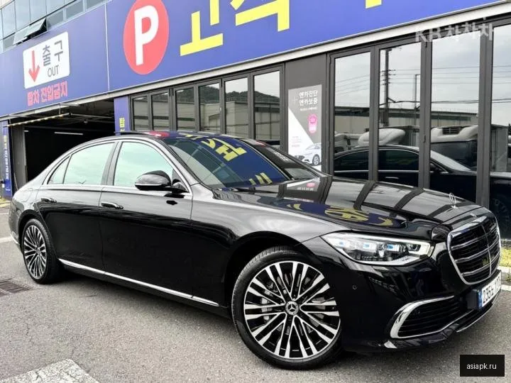 Mercedes-Benz S-Class 2