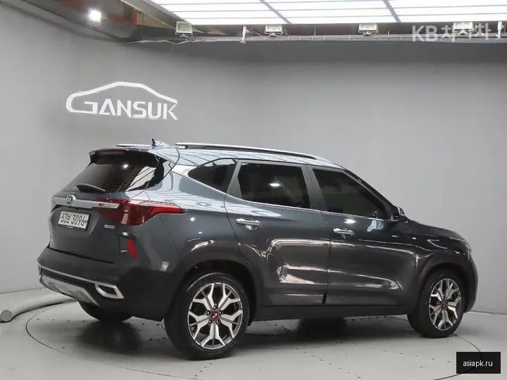 Kia Seltos 4