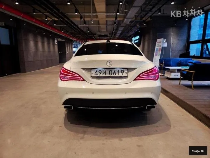 Mercedes-Benz CLA-Class 3