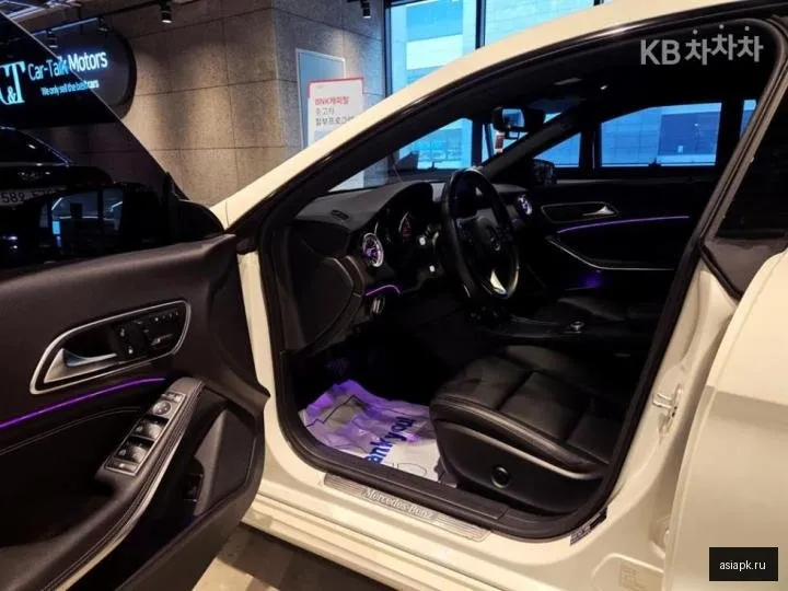 Mercedes-Benz CLA-Class 5