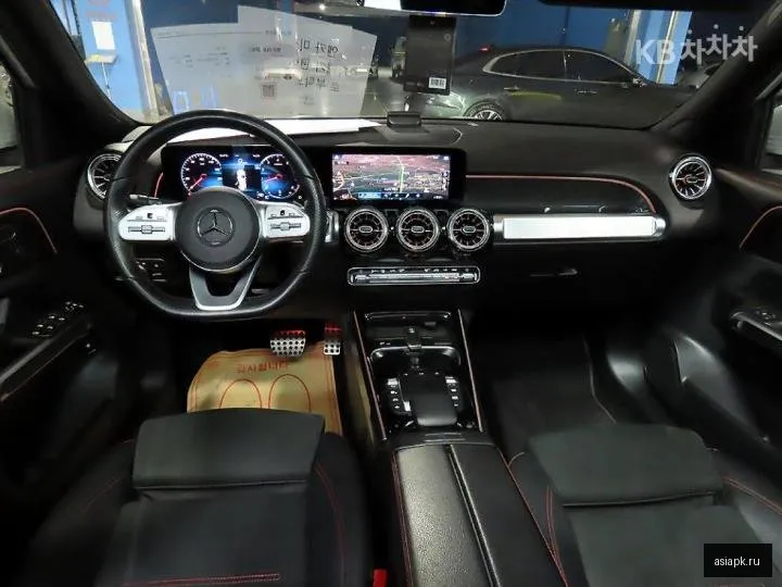 Mercedes-Benz GLB-Class AMG 5