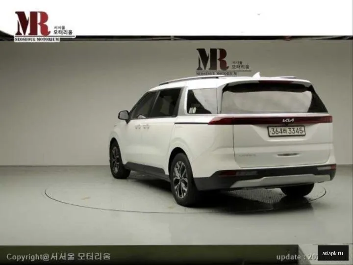 Kia Carnival 4