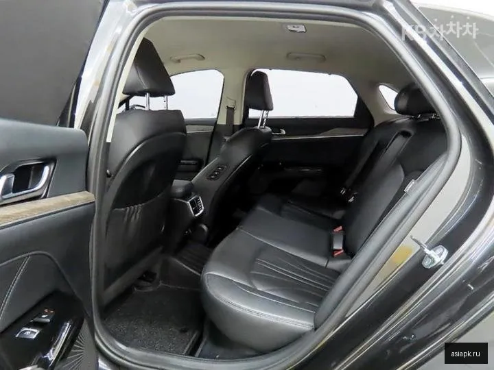 Kia K5 6