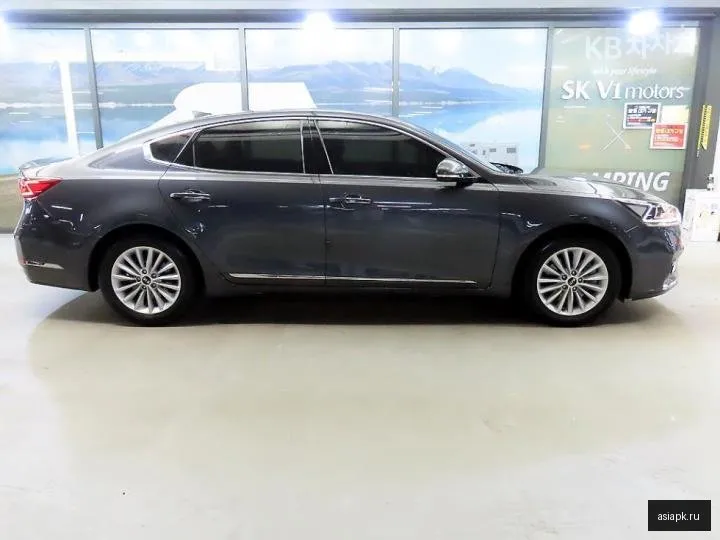 Kia K7 3