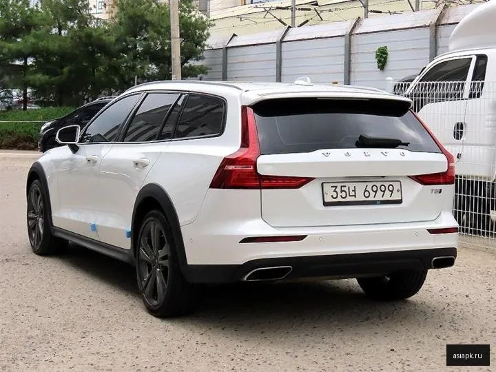 Volvo V60 3