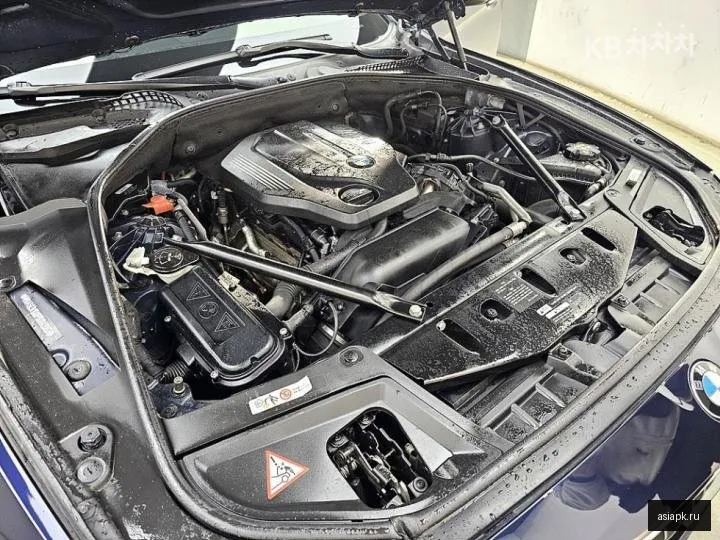 BMW 5-Series 6