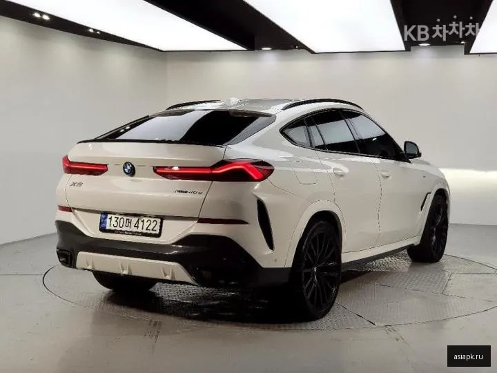 BMW X6 4